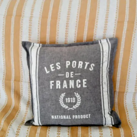 Tribord Babord Draps Fournis Parking Wifi Apartment Arzon Exterior photo